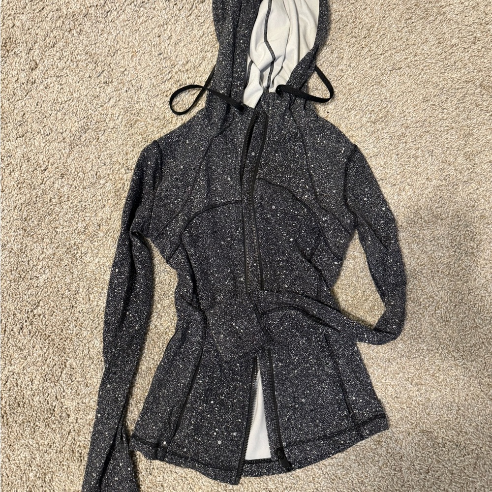 Define hooded jacket